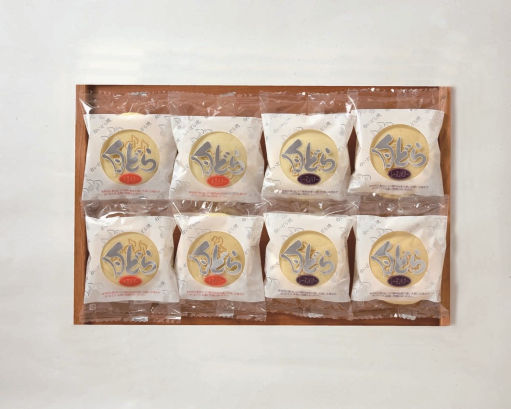 御祝.お返し,引出物,記念品は:北海道直送特別企画 わらく堂 白どら2種8個セット