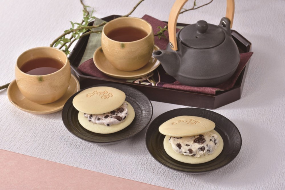 御祝.お返し,引出物,記念品は:北海道直送特別企画 わらく堂 白どら2種8個セット