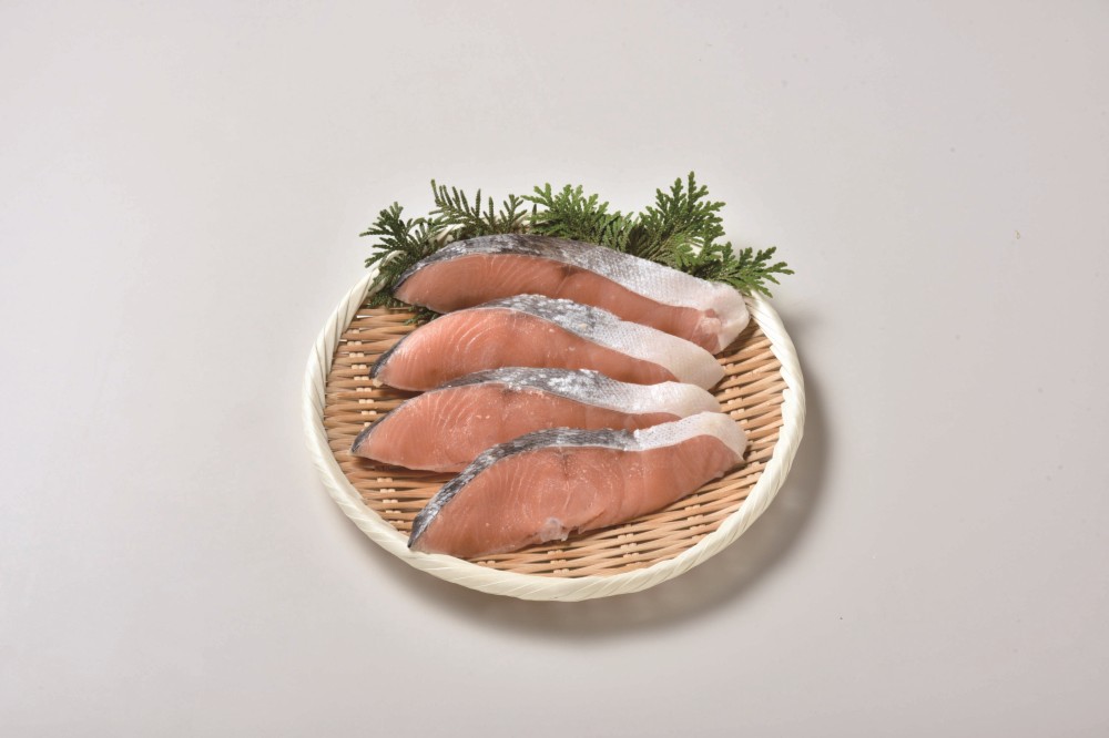 御祝.お返し,引出物,記念品は:北海道直送特別企画 三協水産 北海道日高沖　船上活〆桜鱒切身と秋鮭切身