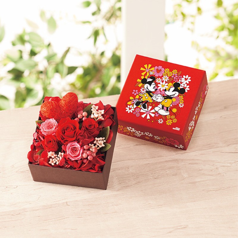 御祝.お返し,引出物,記念品は:【母の日専用】ボックスフラワーアレンジメント（ミッキー＆ミニー）商品のお届け期間：5.6(水)～5.10(日)。5月6日以降のご注文は「遅れてごめんね」対応となります。