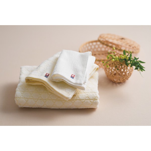 御祝.お返し,引出物,記念品は:今治　伊布季〈ＩＢＵＫＩ〉　バス・フェイス・ハンドタオルセット 78040