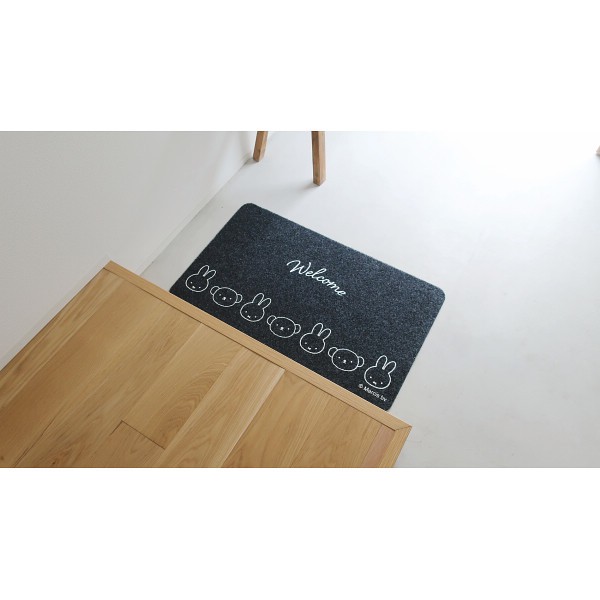 御祝.お返し,引出物,記念品は:ミッフィー　屋内屋外兼用玄関マット ミッフィーとボリス 1745332