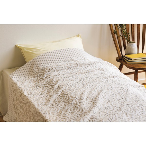 御祝.お返し,引出物,記念品は:今治謹製　紋織タオル　タオルケット（木箱入） ベージュ IM10038