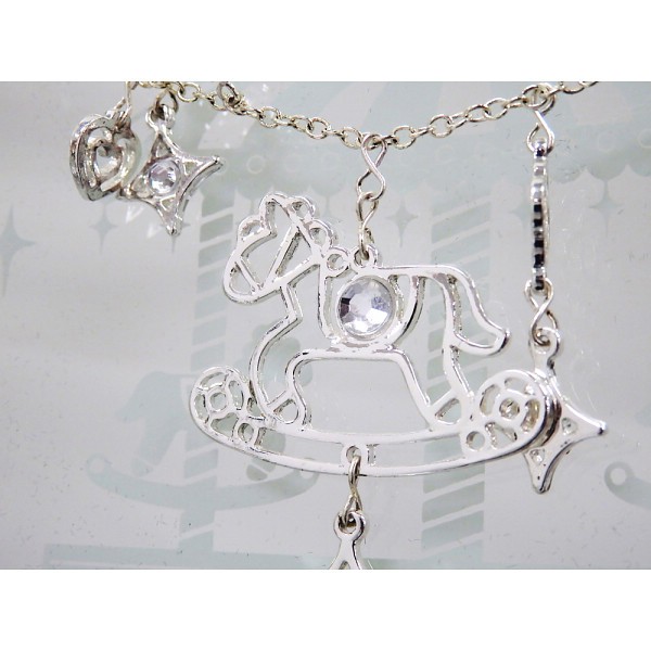 御祝.お返し,引出物,記念品は:メリーチャーム　ガラスフォトフレーム　３窓 GF-03591 