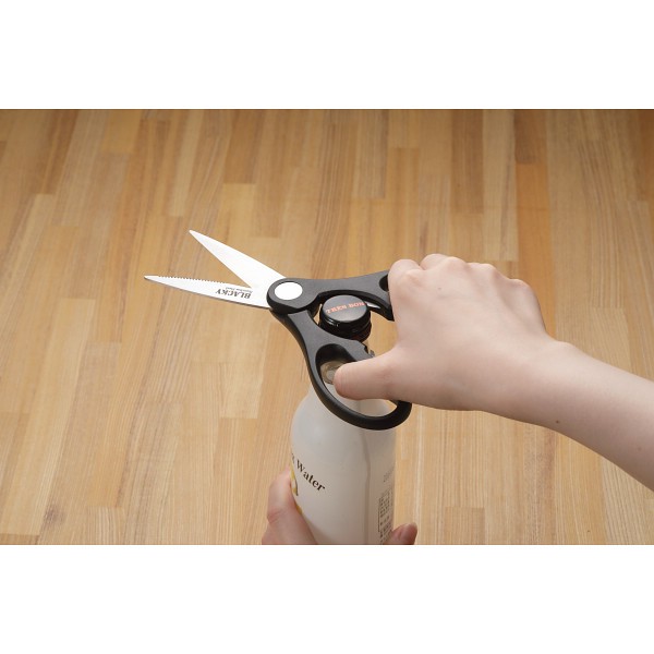 御祝.お返し,引出物,記念品は:ブラッキー　キッチンはさみ BKH-003