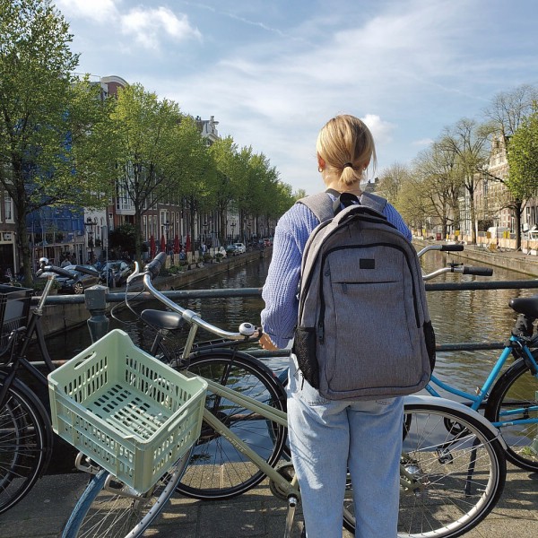 御祝.お返し,引出物,記念品は:メイトイン　ラップトップ　バックパック　１５．６インチ グレー 1007 00GRY 15.6