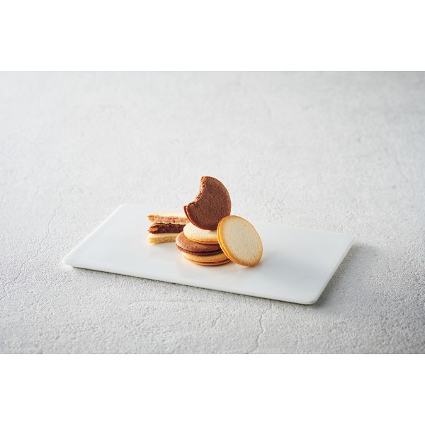 御祝.お返し,引出物,記念品は:Ｂｏｎ　Ｂｏｎｎｅ　ラングドシャアソート（３０枚） BL-30