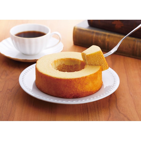 御祝.お返し,引出物,記念品は:バウムクーヘン（木箱入） KB1-10G